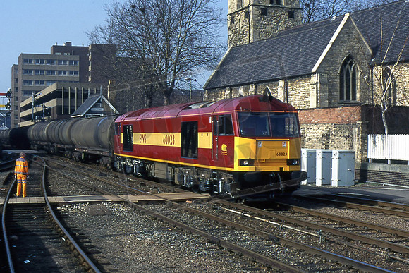 60023 (Cat No TTR2764) Lincoln on 6E82 Colwick - Lindsey tanks. 10-3-1997 Michael Hill