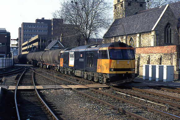 60059 SWINDEN DALESMAN (Cat No TTR27881) Lincoln on 6E50 Langley - Lindsey tanks. 10-3-1997 Michael Hill