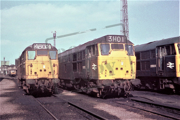 5580DT 5560 5506 STRATFORD DEPOT 25-1-1971