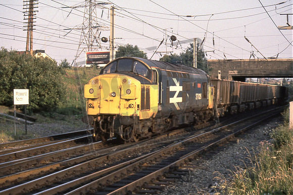 37026 IBLB SHAPFELL MOSSEND NORTH JUNCTION ON IRON ORE EMPTIES FROM RAVENSCRAIG 18-7-1990 IAN BALL