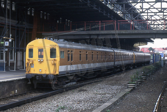 930016 & 930004 (Cat No TTR2783) Bournemouth 07-03-97 Tony Simpson
