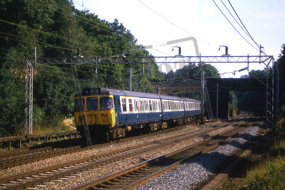 310055 (Cat No KM310055) Gypsy Lane bridge, North of Watford Tunnels.