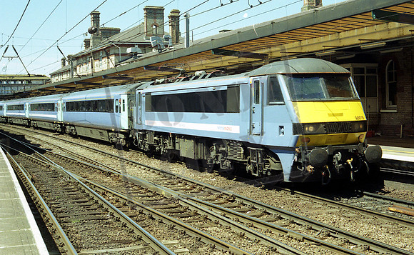 90 015 ipswich 17 6 06 a