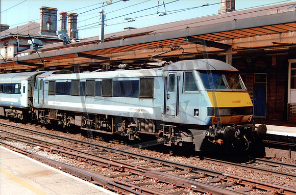 90 009 ipswich b