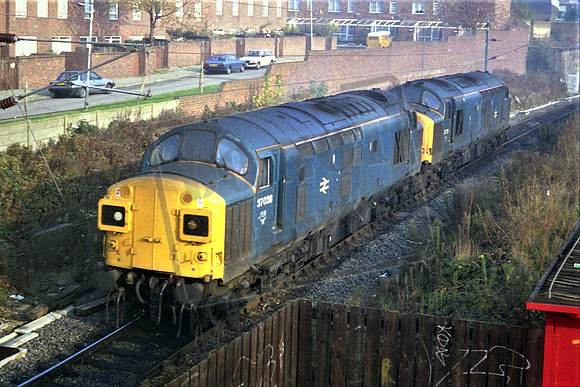 37038 UNB 37178 CALEDONIAN ROAD 15-11-1988