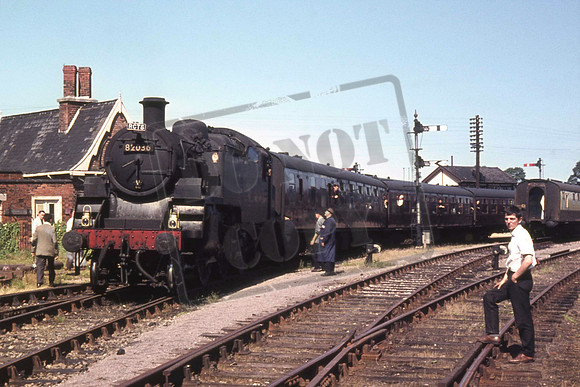82036 UNS AT COALEY 21-7-1963