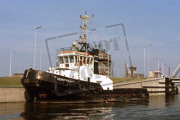 HEMIKSEN BELGIAN TUG ANTWERP 19-8-1989