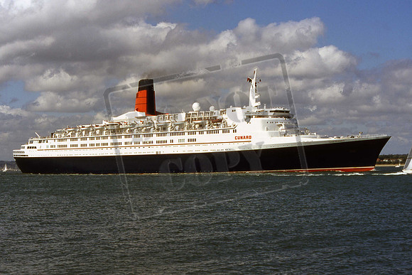 QUEEN ELIZABETH II CALSHOT 1997