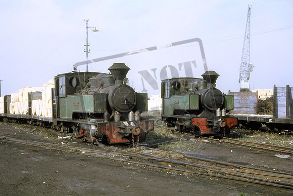 TRIUMPH UN & SUPERB BOWATERS RIDHAM DOCK 20-9-1969