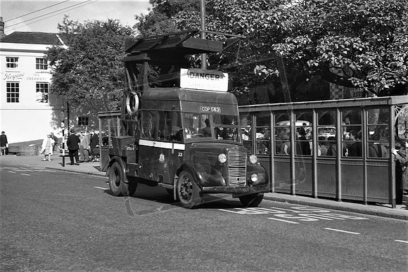 CDP583 READING CORPORATION COMMER SUPERPOISE 2.5T ST MARYS BUTTS READING 28-9-1963