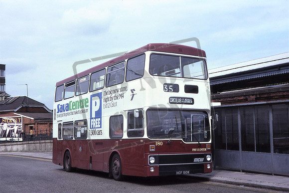 HCF180W READING TRANSPORT MCW METROBUS No180 READING STN 1982