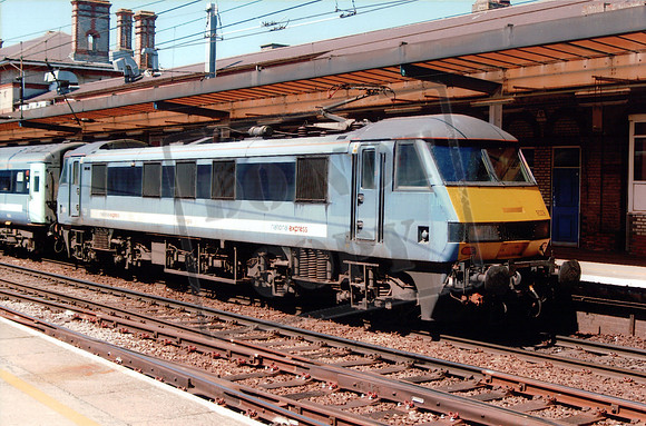 90 009 ipswich c
