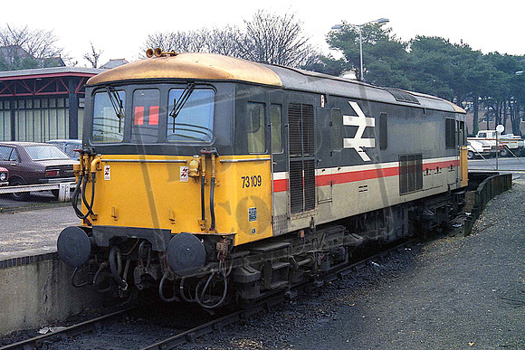 73109 (Cat No MSP73109) Bournmouth 10-01-1987 Mike Spencer 030