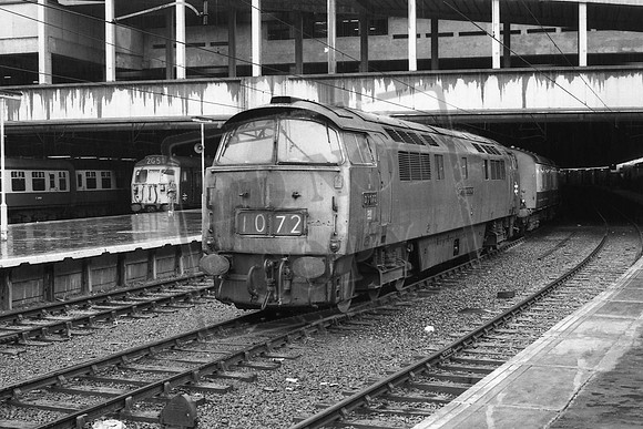 1072 WESTERN GLORY TTP1072E Birmingham New Street 19-6-1976 John Vaughan