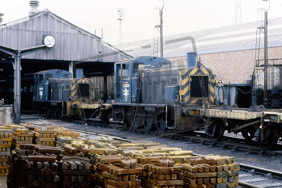 03086 & 03084 (Cat No UN03086) Norwich 12-09-1981