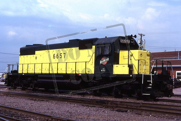 6657 CNW SD38-2 CHICAGO, IL. SEPT 6th 1987 BARRY BYINGTON