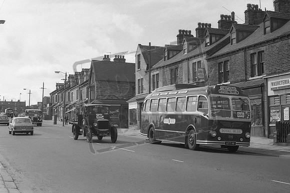 OTT98 OTT98C ROYAL BLUE BRADFORD PENNINE TRANS PENNINE RUN 5-8-1973 C L CADDY