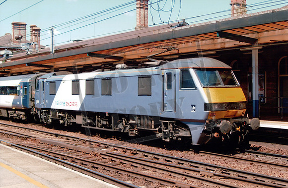 90 008 ipswich d