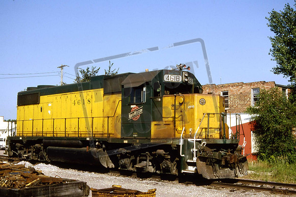 4618 GP38-2 CHICAGO NORTH WESTERN IOWA FALLS, IA. 18-8-1991 TOM FARRELL