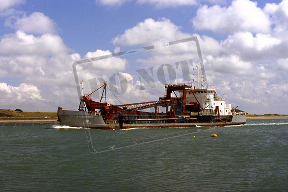 CITY OF CHICHESTER HOPPER DREDGER PASSING HAYLING FERRY IN CHICHESTER CHANNEL MARTIN HIGH