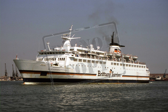 DUC DE NORMANDIE PORTSMOUTH 1990 MARTIN HIGH