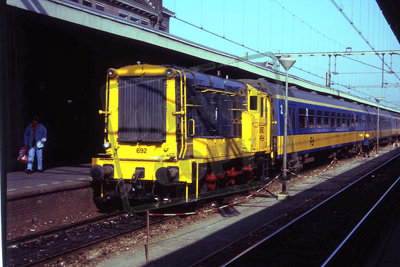 DUT 692 MAASTRICT 13-03-1993 STEVE DAVIES