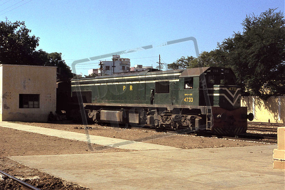 4733 PAK4733 SIMON TACEY