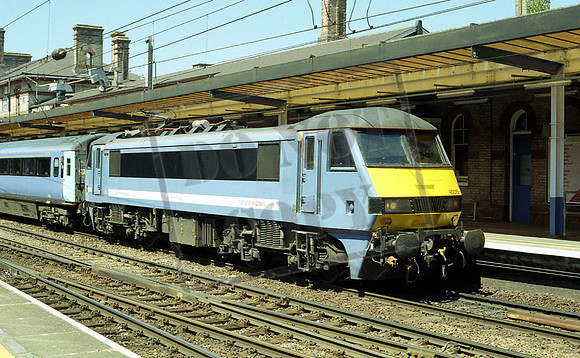 90 015 ipswich 17 6 06 d