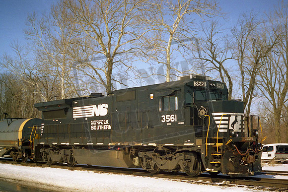 NS3561 B32-8 NEW HAVEN IN. MARCH 2006 TOM WILSON
