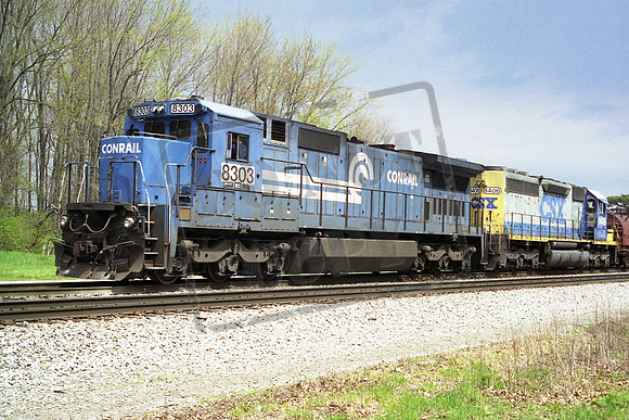 NS8303 & CSX8406 NEW HAVEN IN. JULY 2006  TOM WILSON