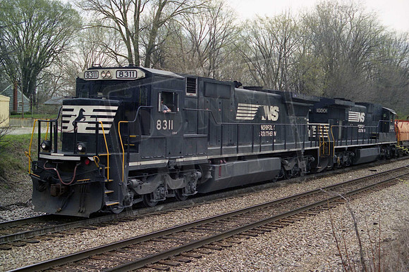 USA NS8311 & NS8600 C40-8 & C39-8 NEW HAVEN IN. TOM WILSON
