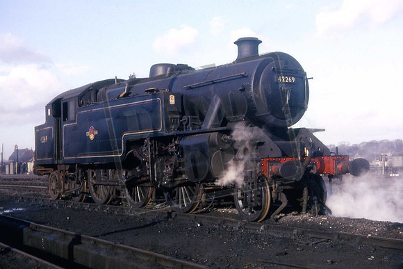 42269UNS 2-6-4T FAIRBURN TANK 1964
