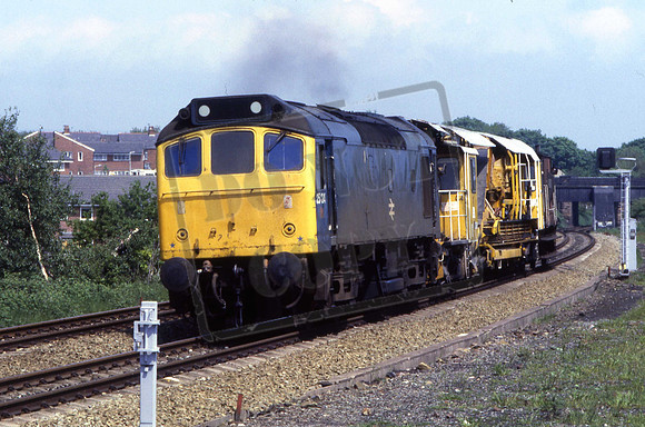 25124 Strange Road 5-6-1983 (Cat No UN25124)