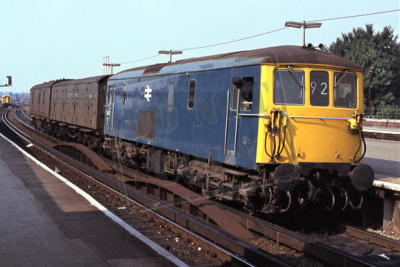 73136UN BASINGSTOKE 30-7-1978. POSSIBLY ON DIESEL