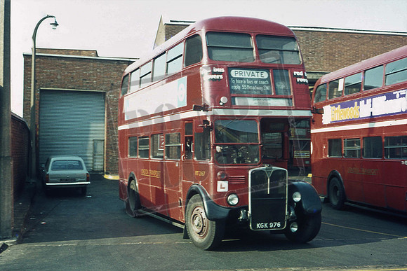 KGK976 LONDON TRANSPORT AEG REGENT 3 WEYMANN No RT2167 C1972