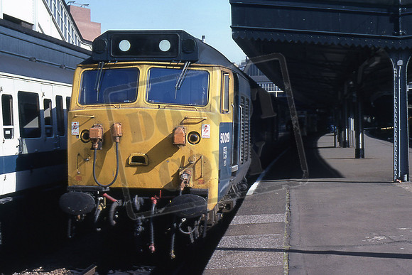 TTR10069 50029 RENOWN (Cat No TTR10069) Paddington 13-09-79 David Canning