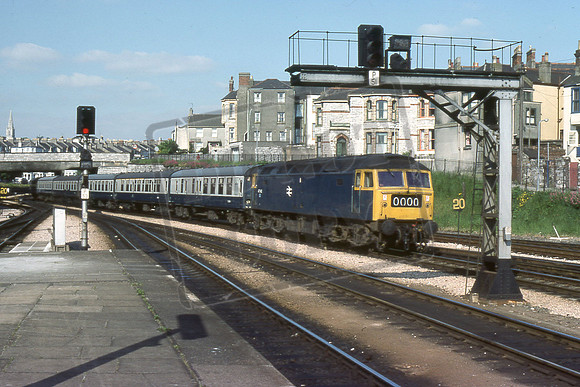 TTR10240 47142 (Cat No TTR10240) At Plymouth with Plymouth-Penzance ECS. 31-05-77 David Canning