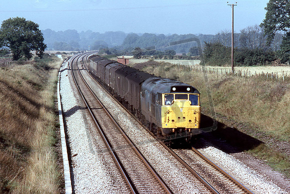 TTR10239 31307 (Cat No TTR10239) At Enborne on the  Plymouth-Paddington empty vans. 25-09-80 David Canning
