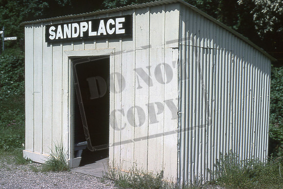 TTR10120 SANDPLACE HALT
