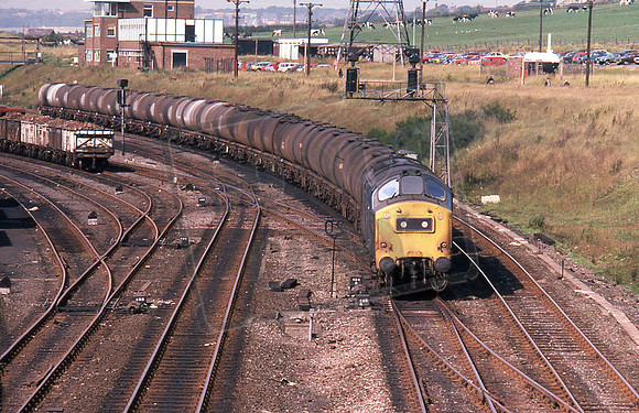 TTR10138 37211 HEALEY MILLS 21-9-1978