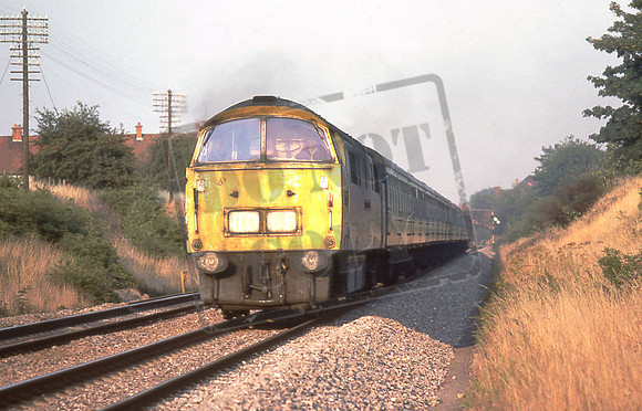 TTR10314 1015 NR NEWBURY JAN 1977