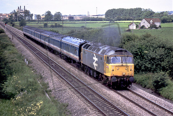 91-19 47318 (Cat No 91-19) At Midgham on 12.25 Newbury to Paddington 09-07-91 Ian Ball