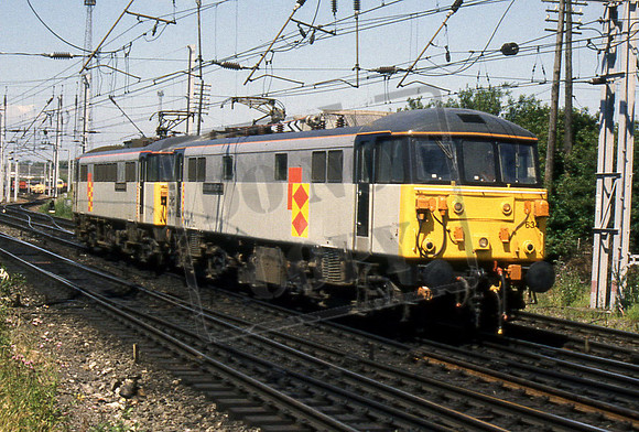 3-16 86634 &  86627 (Cat No 3-16) UNIVERSITY OF LONDON & THE INDUSTRIAL SOCIETY. Mossend Yard 18-07-90 Ian Ball