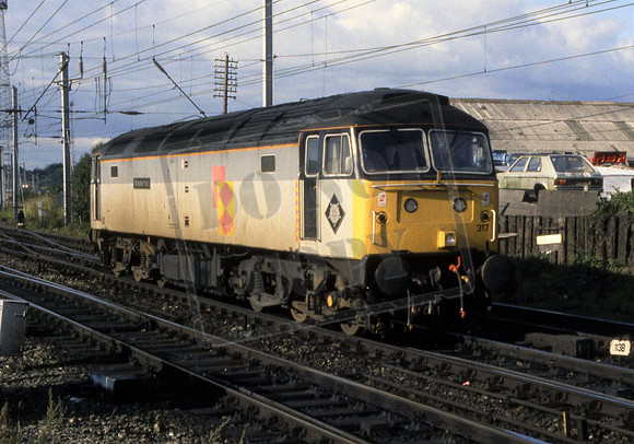 11-13 47317 WILLESDEN YARD (Cat No 11-13) Mossend bound for Motherwell 12-09-90 Ian Ball