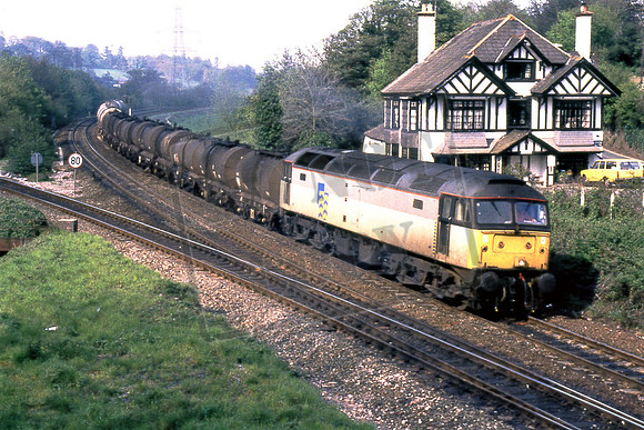 77-33 47277 (Cat No 77-33) Cowley Bridge Junction. 6V62 Fawley-Tavistock tanks. 09-05-91 Ian Ball