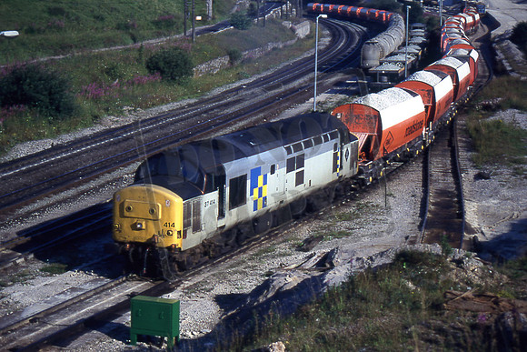 97-11 37414 (Cat No 97-11) Peak Forest Dove Holes Quarry. Shunting 6E68 stock. 14-08-91 Ian Ball