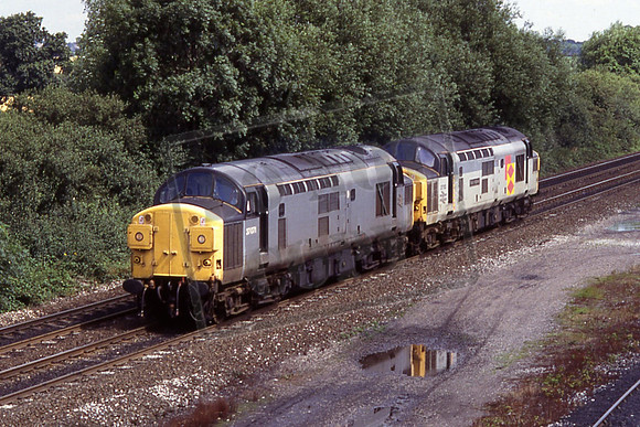 96-21 37071 & 37118 (Cat No 96-21) Stenson Junction light engine from Derby 08-08-91 Ian Ball