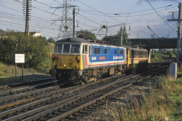 11-14 86401 & 86430 NORTHAMPTON TOWN & SCOTTISH NATIONAL ORCHESTRA (Cat No 11-14) Mossend from Polmadie 12-09-90 Ian Ball