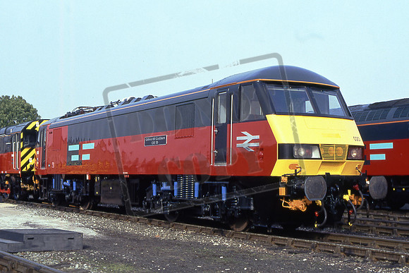 TTR1629 90020 COLONEL BILL COCKBURN CBE TD (Cat No TTR1629) Crewe Depot at the RES livery launch. 11-10-91 Colin Marsden