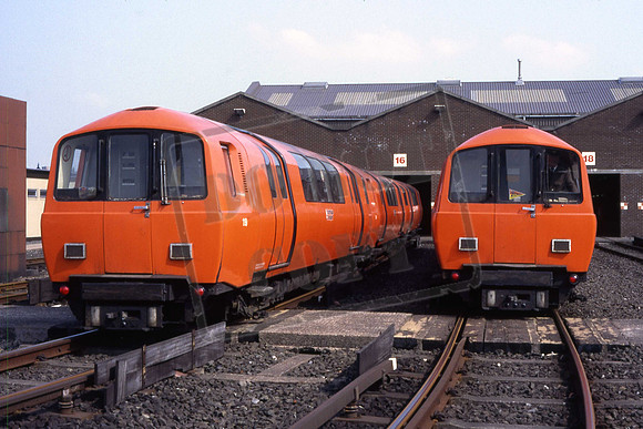 119 GLA119 BROOMLOAN DEPOT GOVAN. GLASGOW UNDERGROUND 30-05-1992
